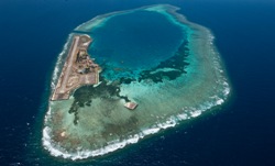 Layang Layang Avillion Divers Resort Island